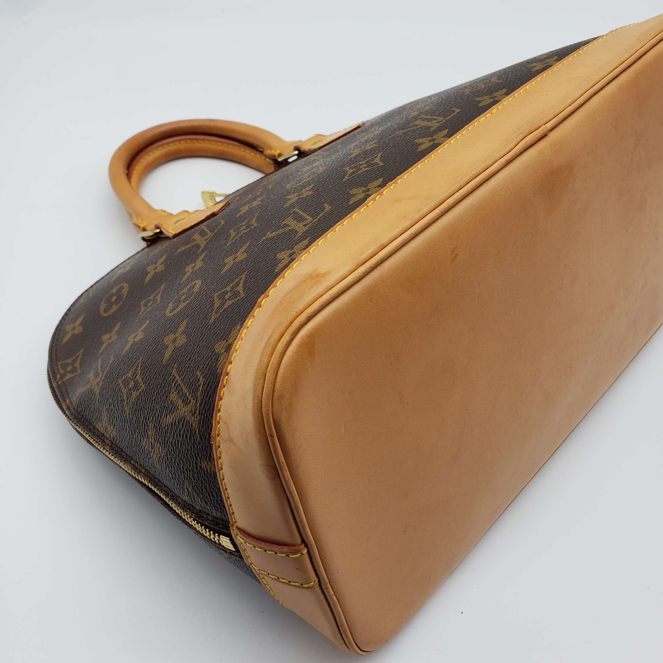 Louis Vuitton Monogram Alma PM Hand Bag
