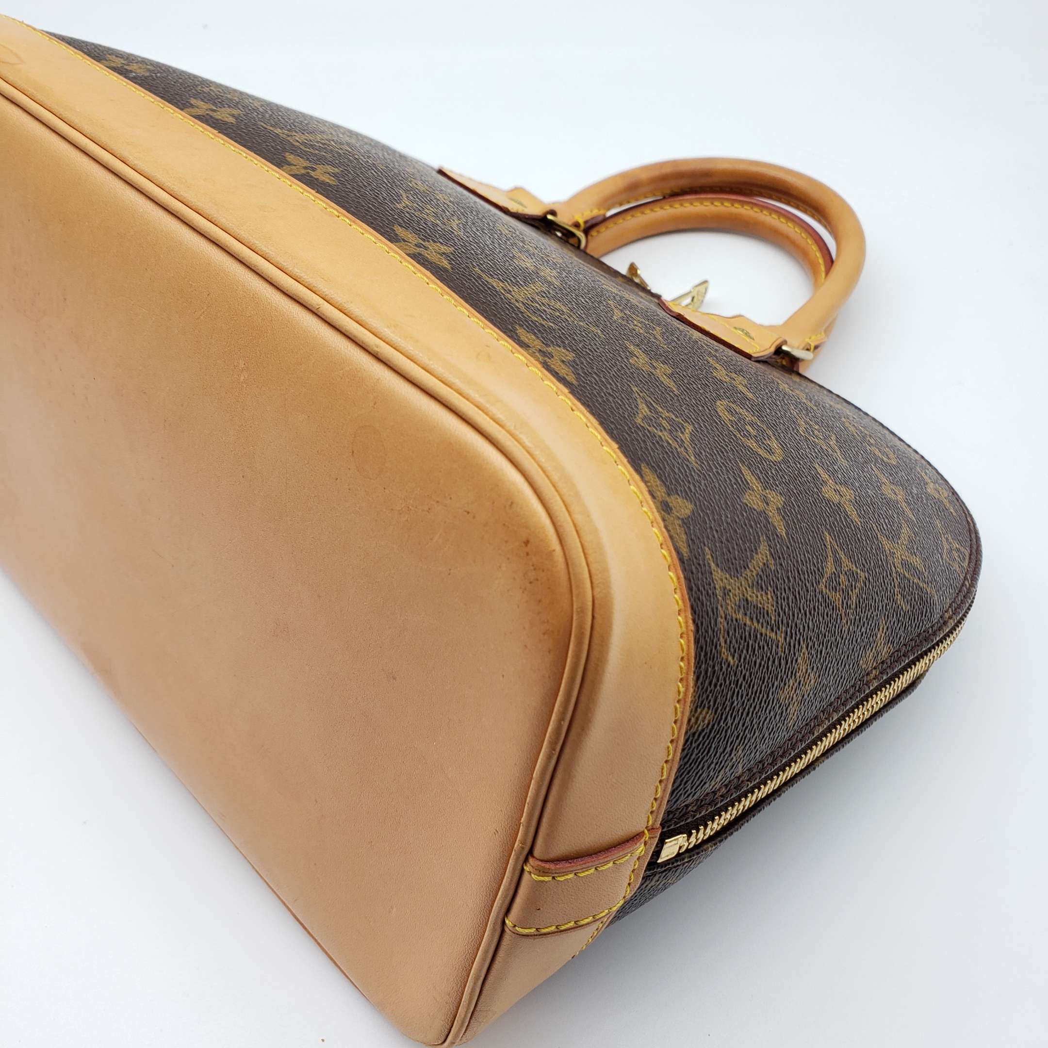 Louis Vuitton Monogram Alma PM Hand Bag