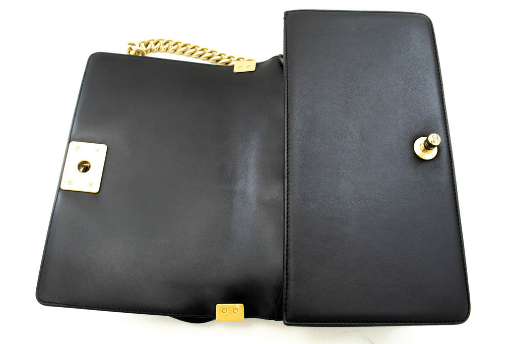 Chanel Luxury Black Leather Shoulder Bag