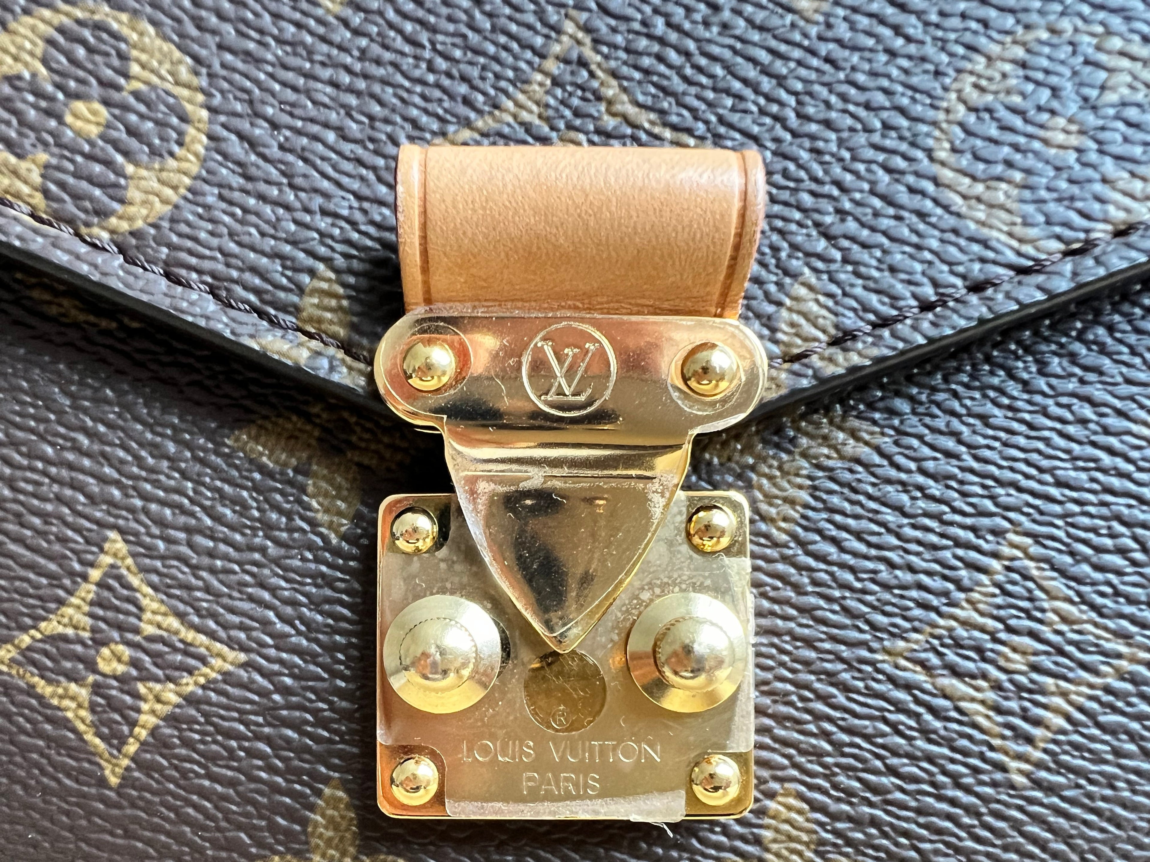 Louis Vuitton Pochette Metis Monogram (RRP £1,970)