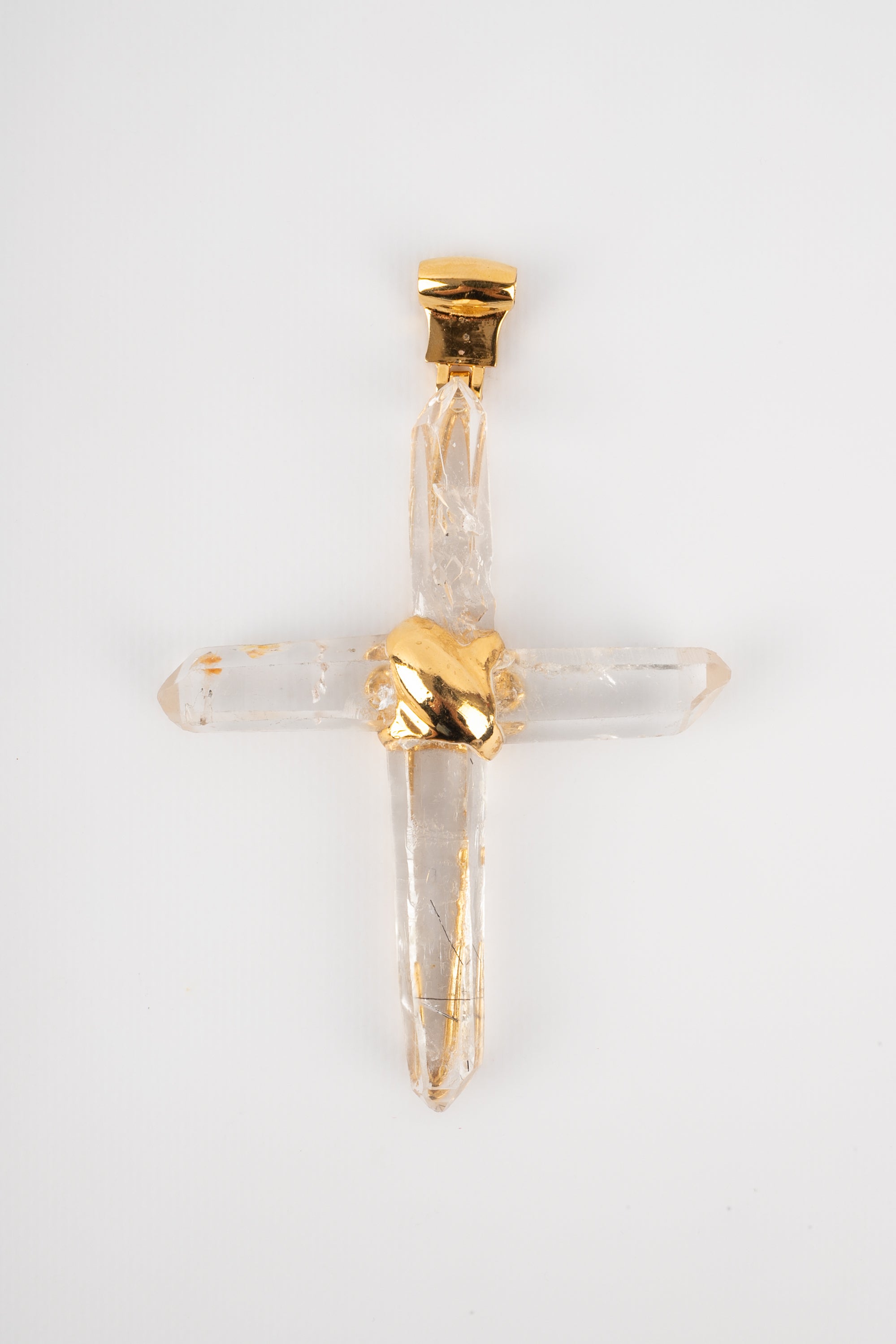 Pendentif croix Chanel par Goossens