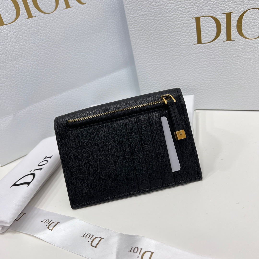 EN - New Arrival Wallet DIR 015