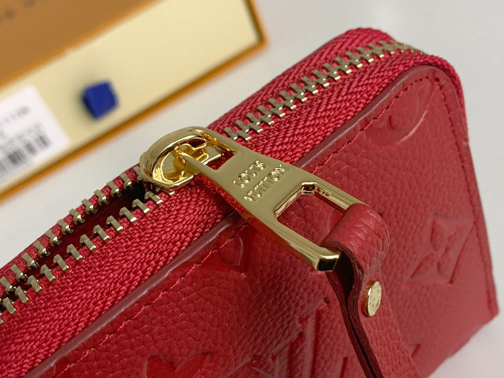 EN - New Arrival Wallet LUV 126