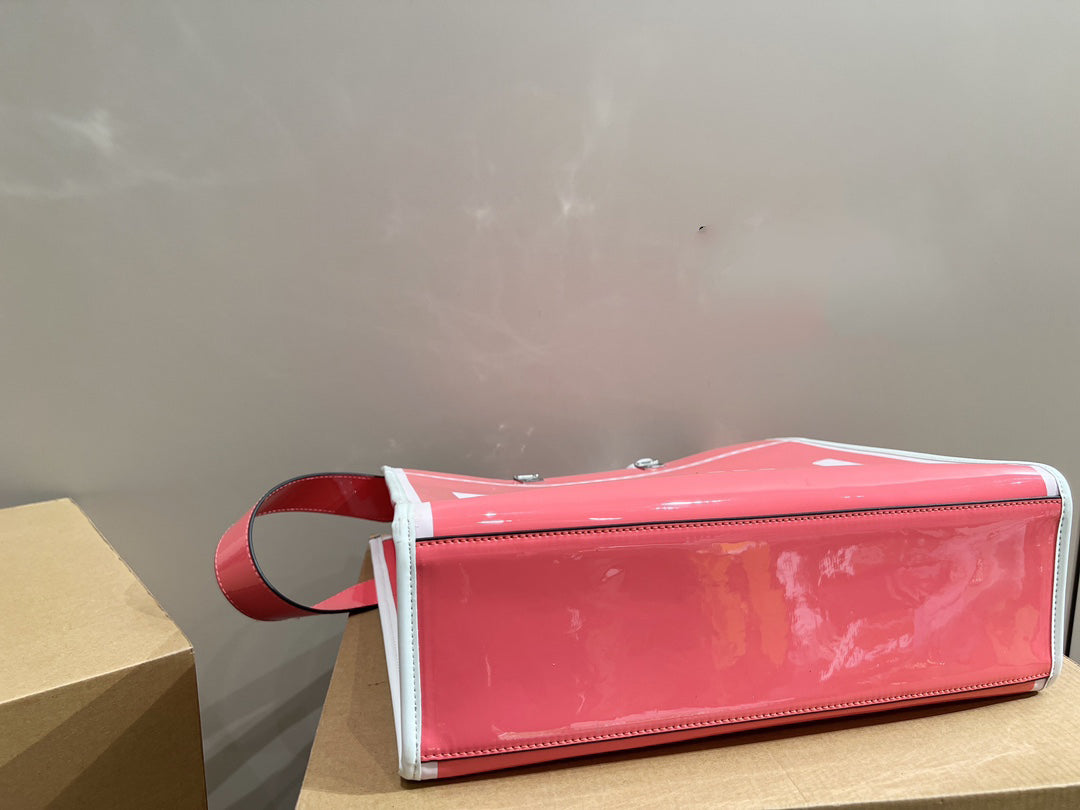 EN - Luxury Bags FEI 282