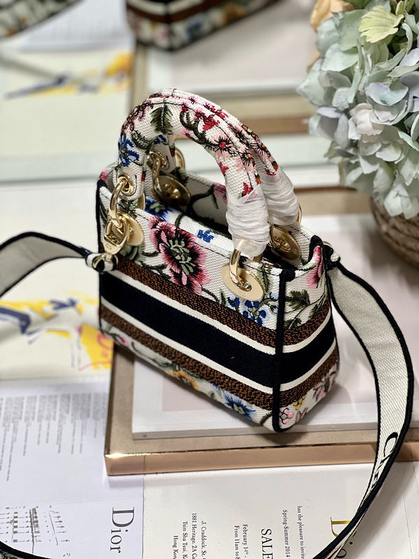 ELE - Dir Bags - 131