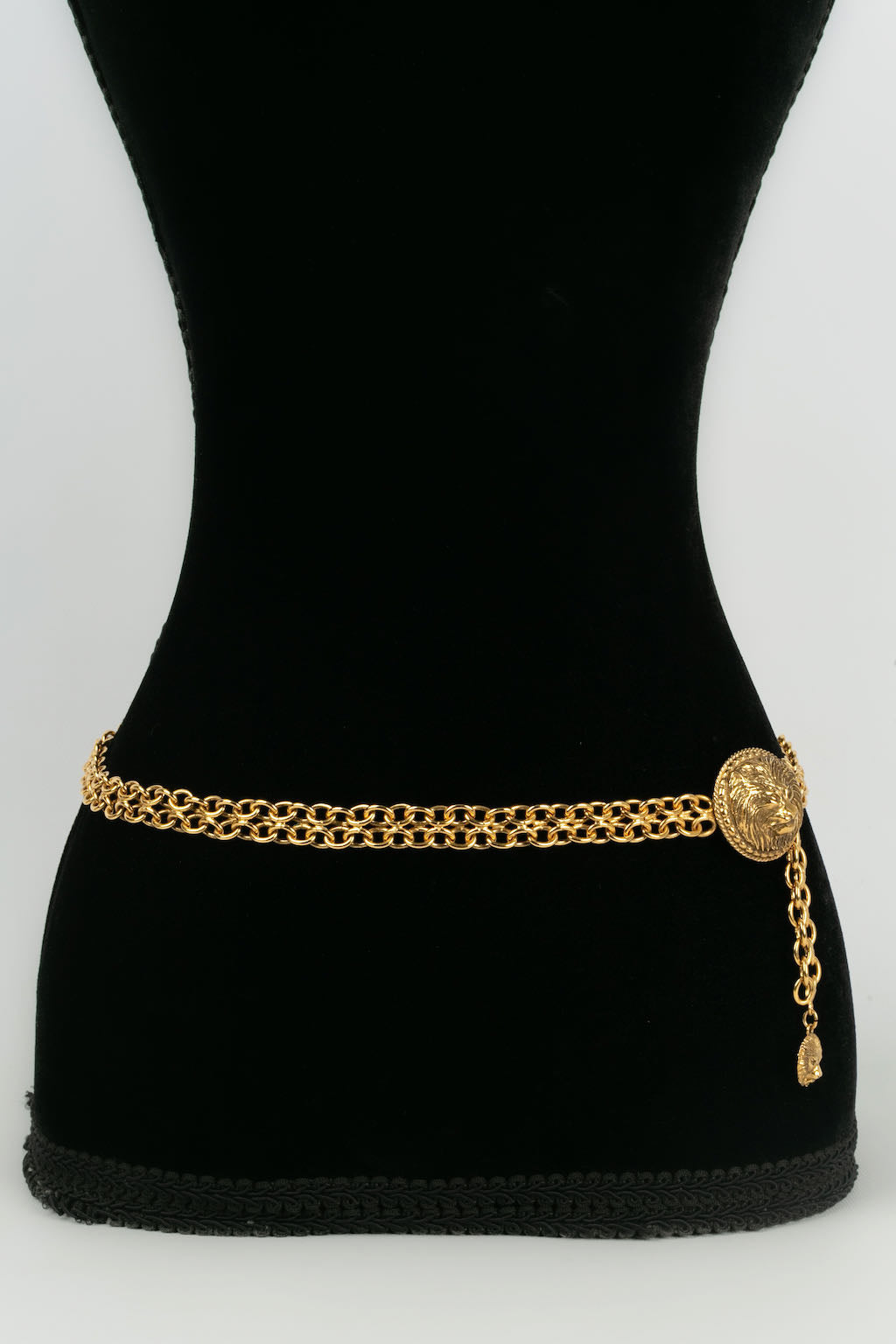 Ceinture "tÃƒÆ’Ã‚Âªte de lion" Chanel