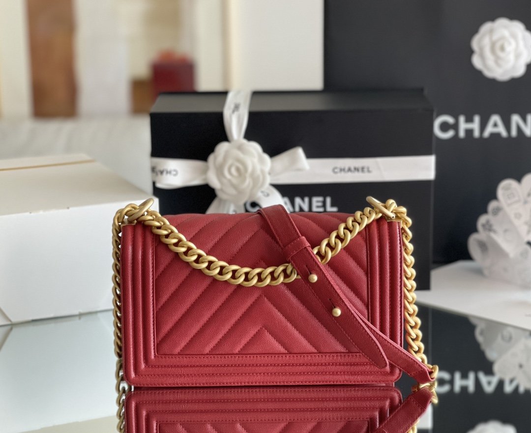 CHLMedium Boy Handbag Red For Women 9.8in/25cm A67086