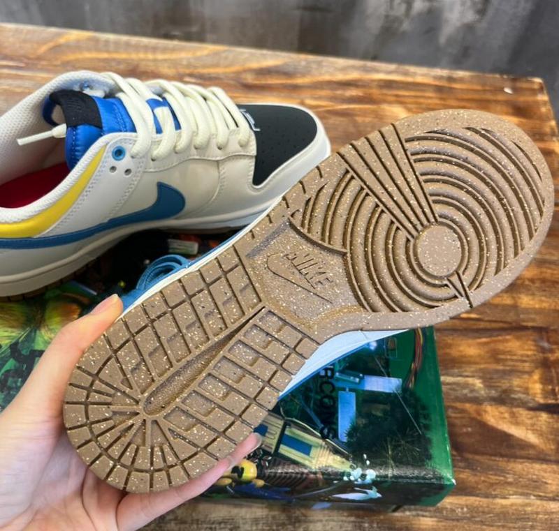 SAMC - NKE Shoes - 554