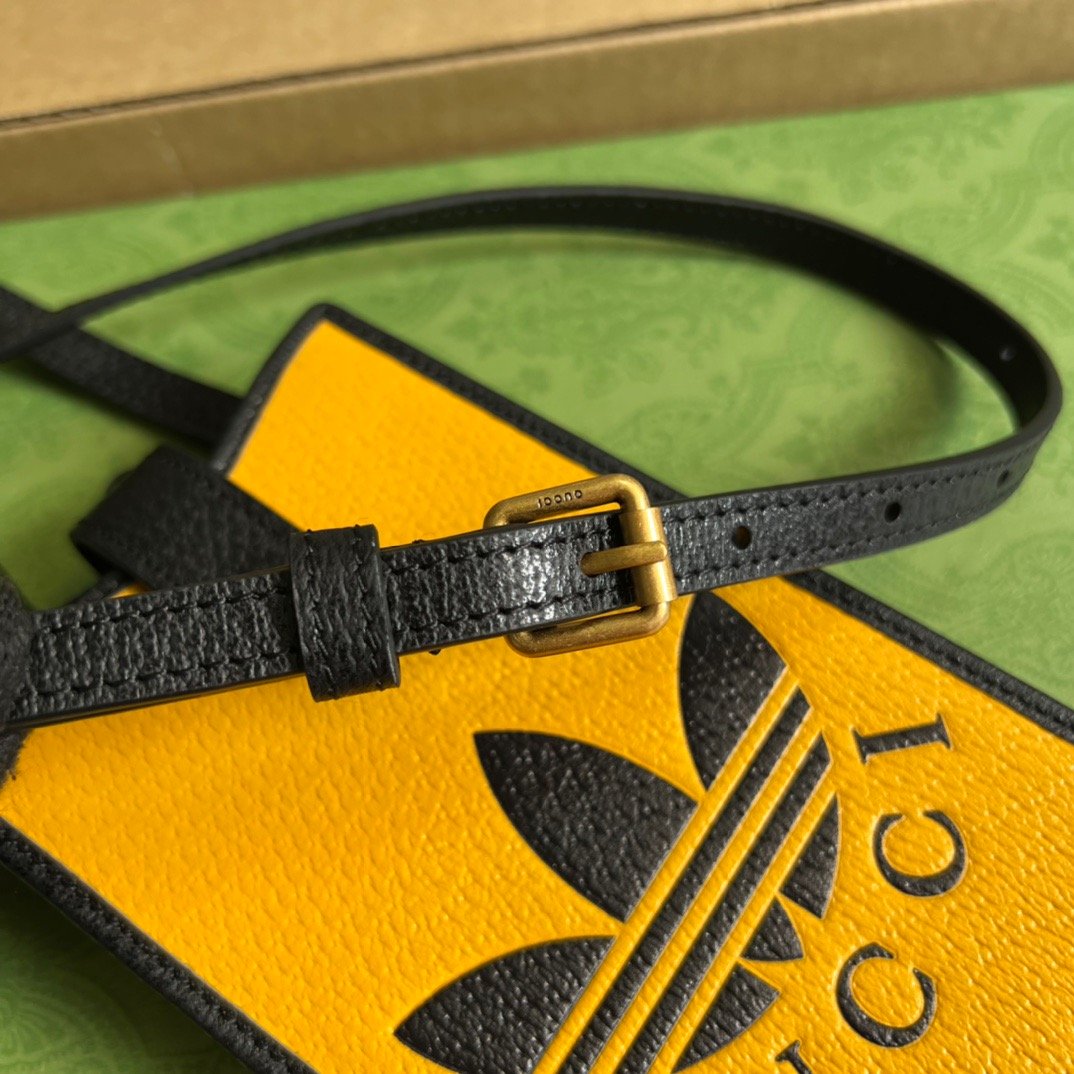 Glami x AGLAMIdas Phone Case Yellow For Women, Women’s Bags 7.3in/18cm GlamiÃ¢â‚¬Å½
