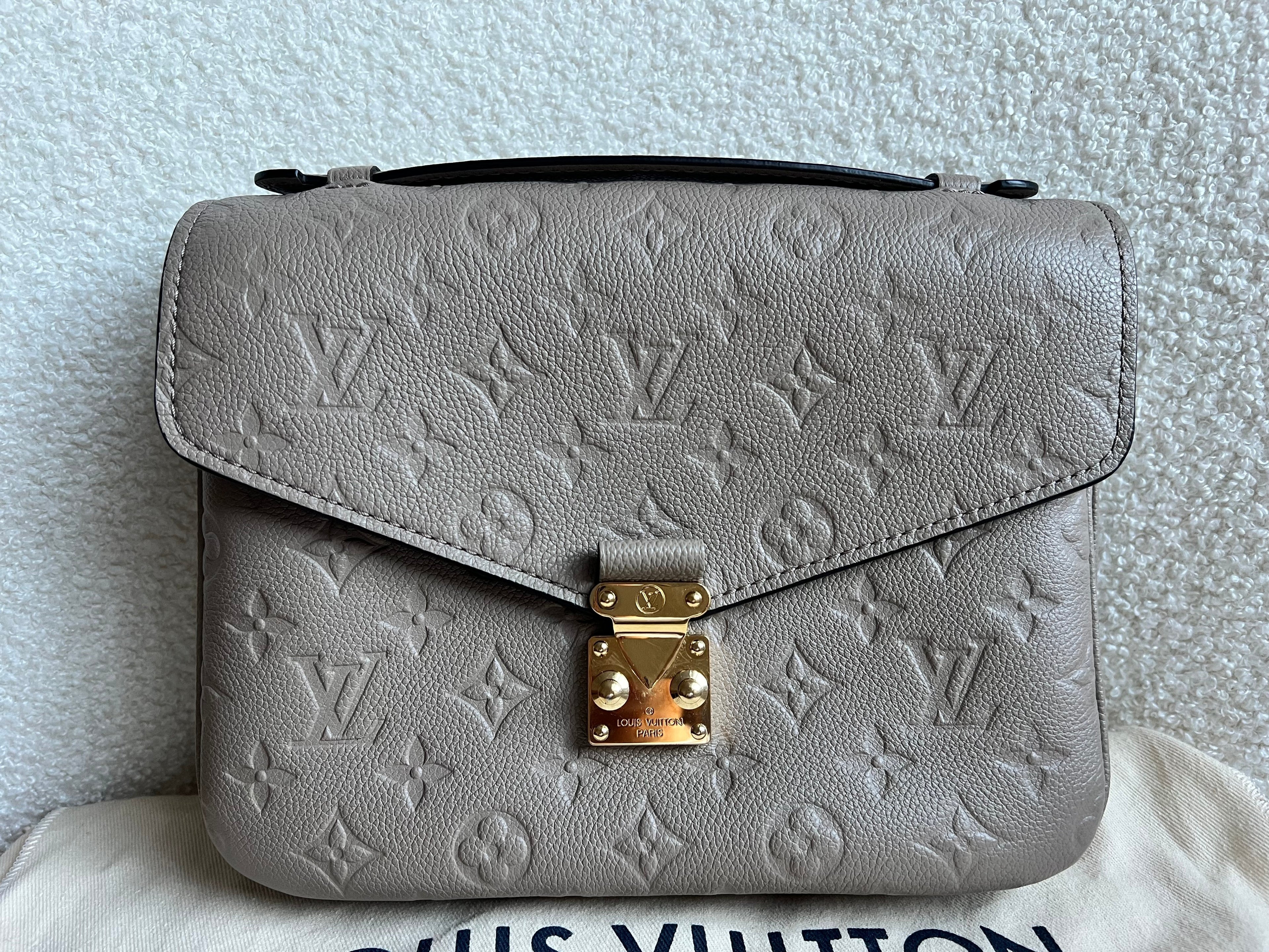 Louis Vuitton Pochette Metis Dune Empreinte (RRP £2,110)