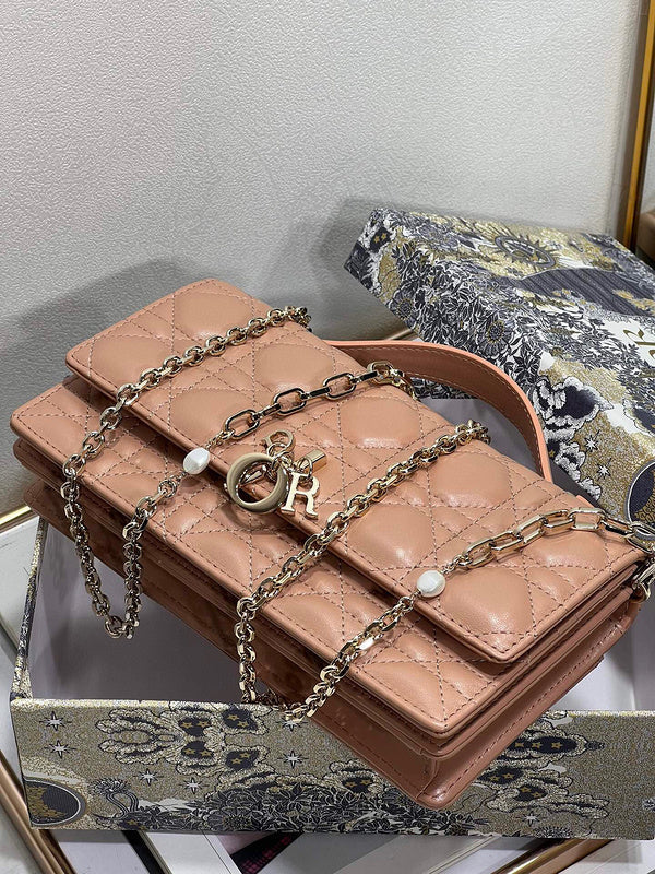 ELE - Dir Bags - 1358