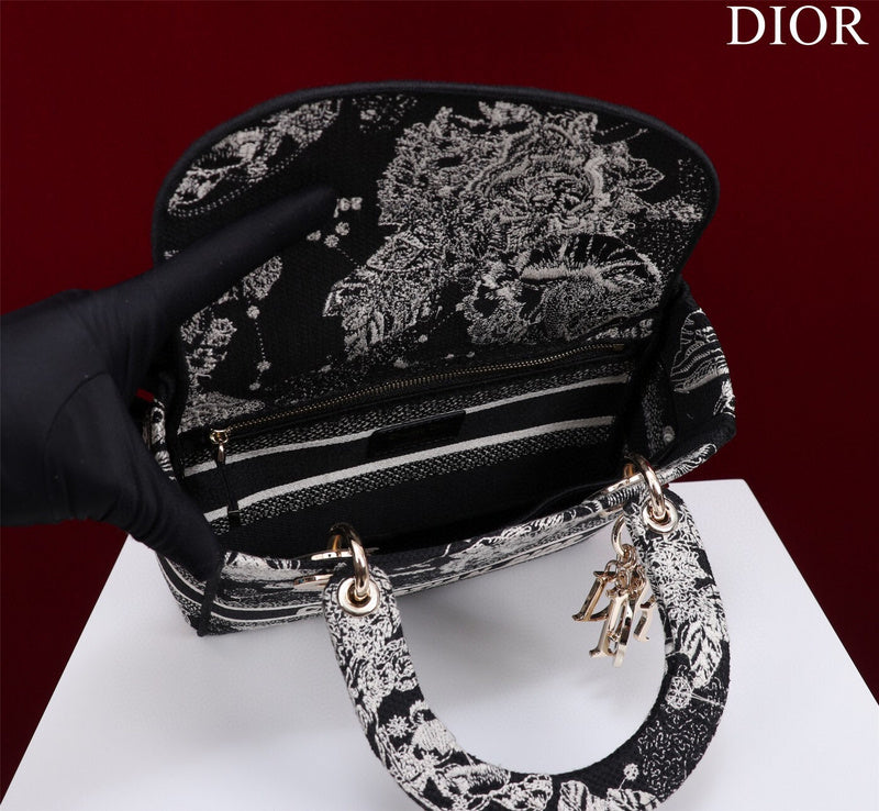 ELE - Dir Bags - 1718