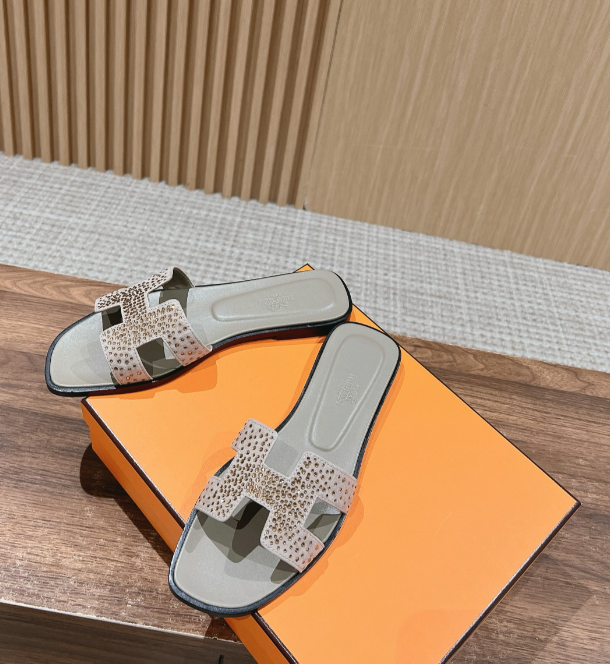 SAMC - HMS Women Shoes - 685