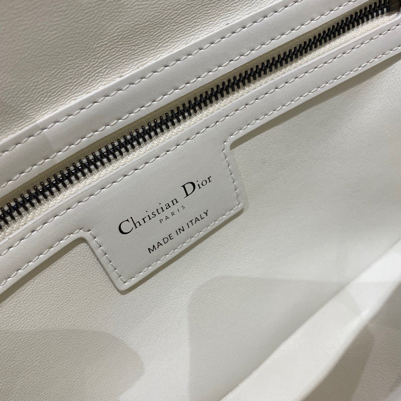 ELE - Dir Bags - 2104