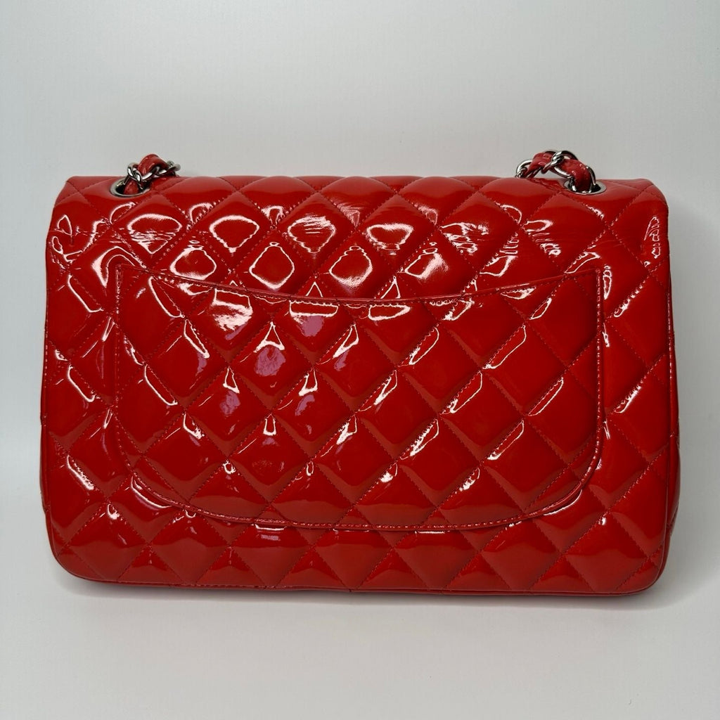 Preloved Chanel classic flap bag patent leather red -NG102764
