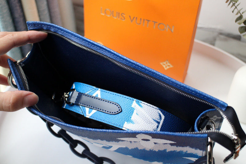 LOV2 Bags - Luxurious Bags  1609