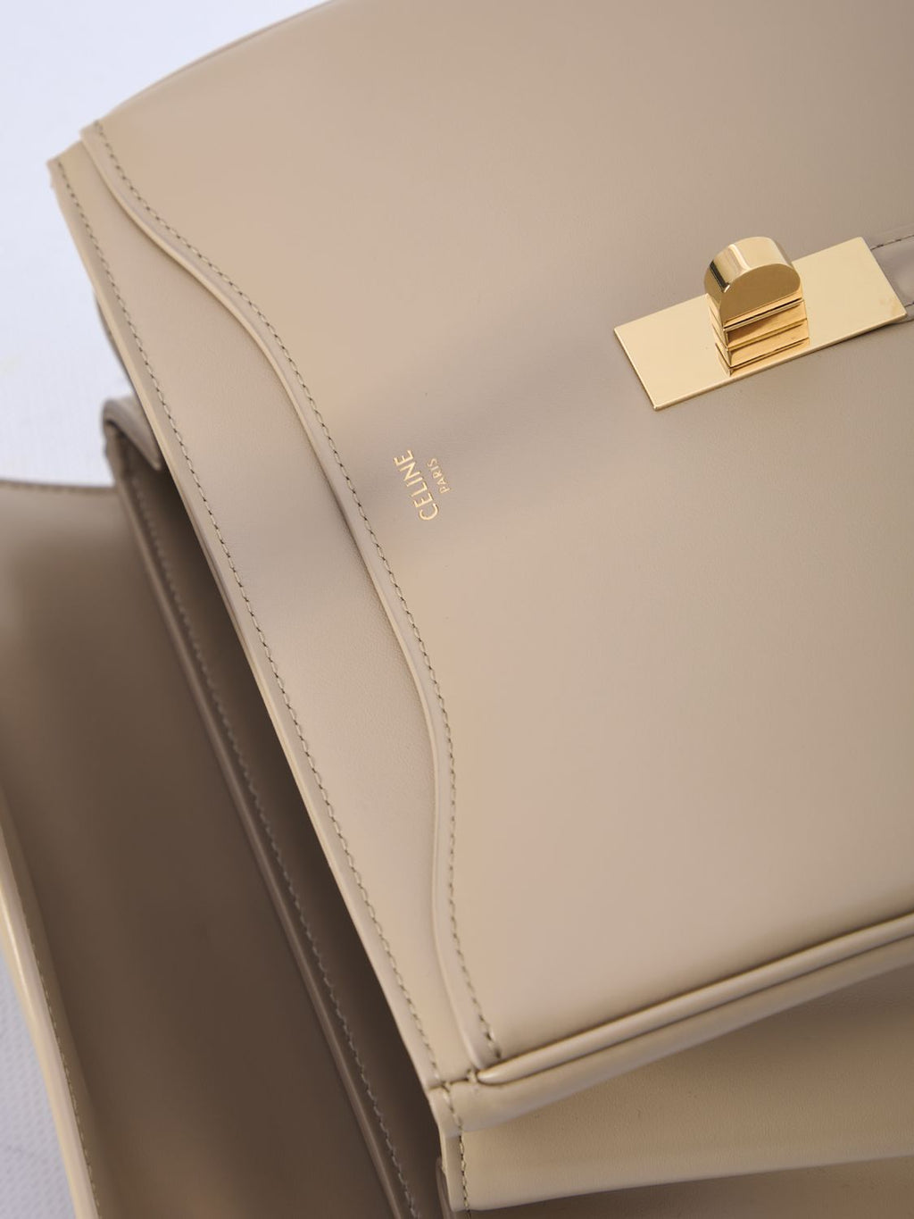 16 CLASSIQUE BAG