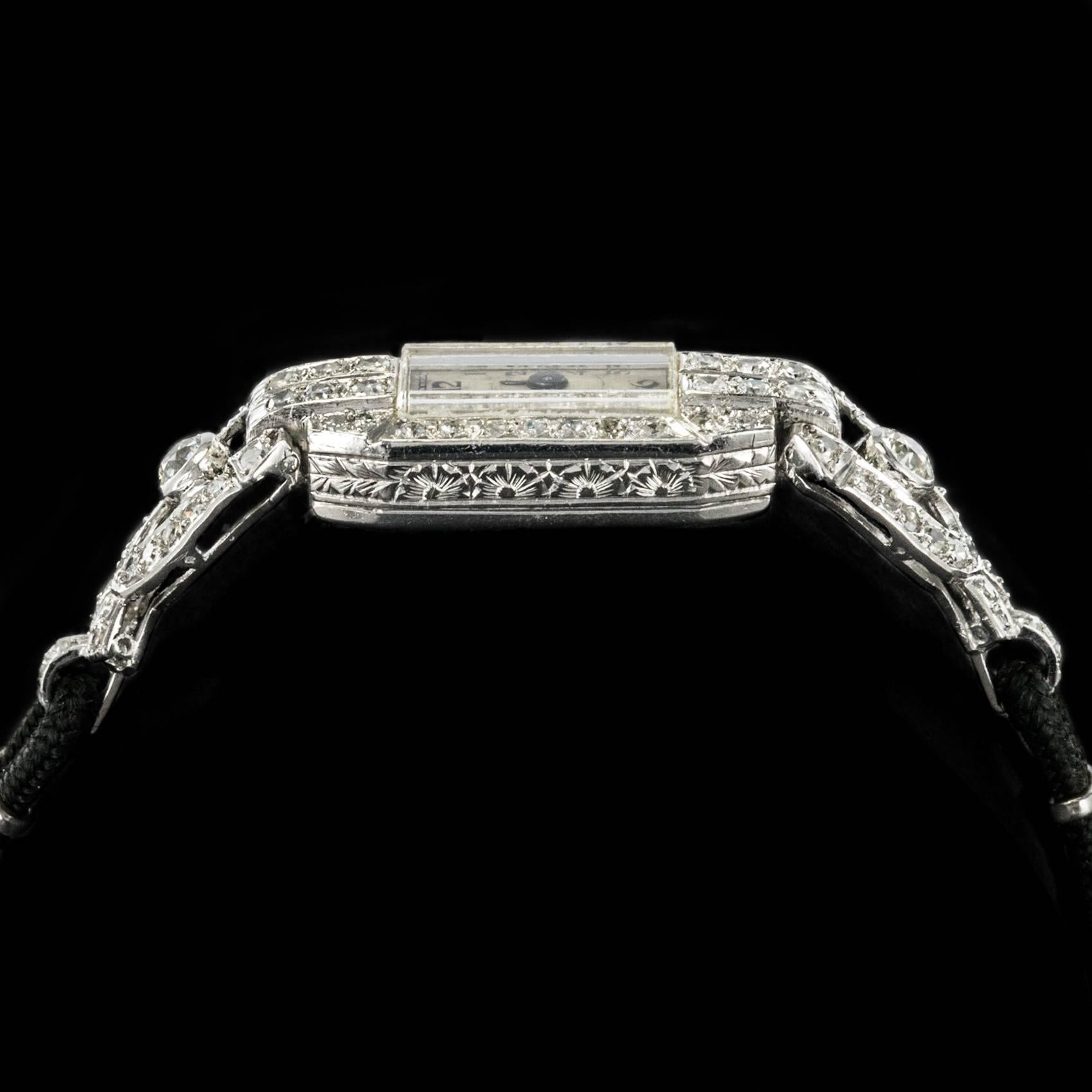 Ladies Platinum white gold Diamond French Art Deco Mechanical Wristwatch, 1925