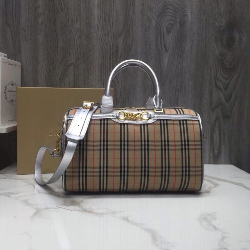 GLAMI Small 1983 Check LiNike Bowling Bag White/Brown For Women, WomenÃ¢â‚¬â„¢s Bags 9.1in/23cm