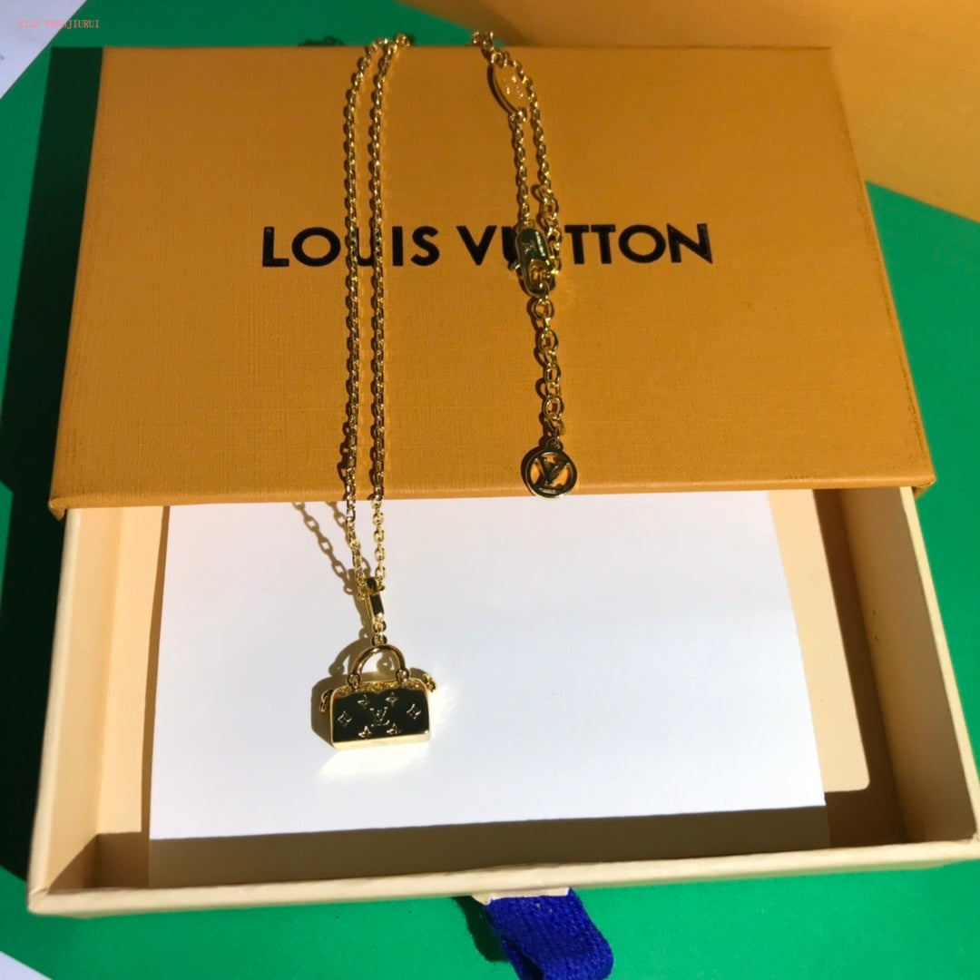EN - Lux Necklace LUV031