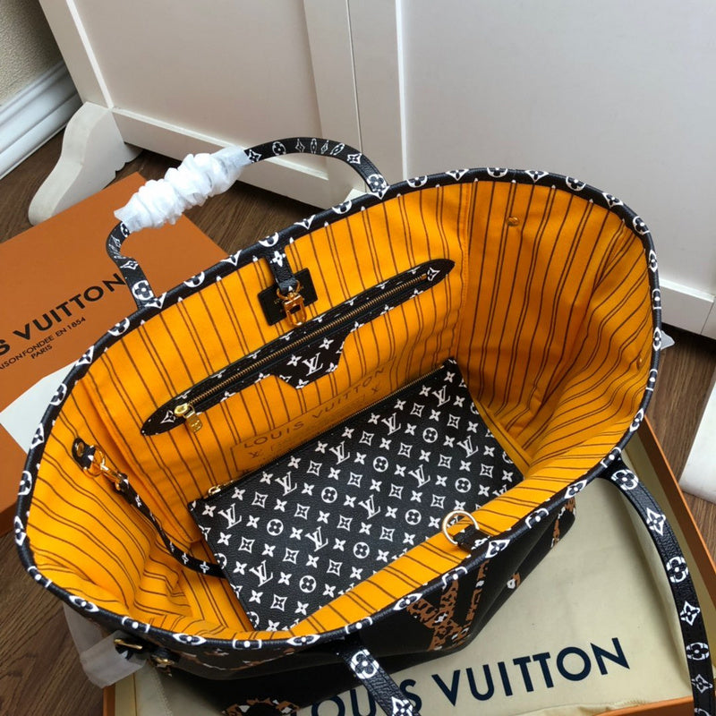 LOV2 Bags - Luxurious Bags  1923