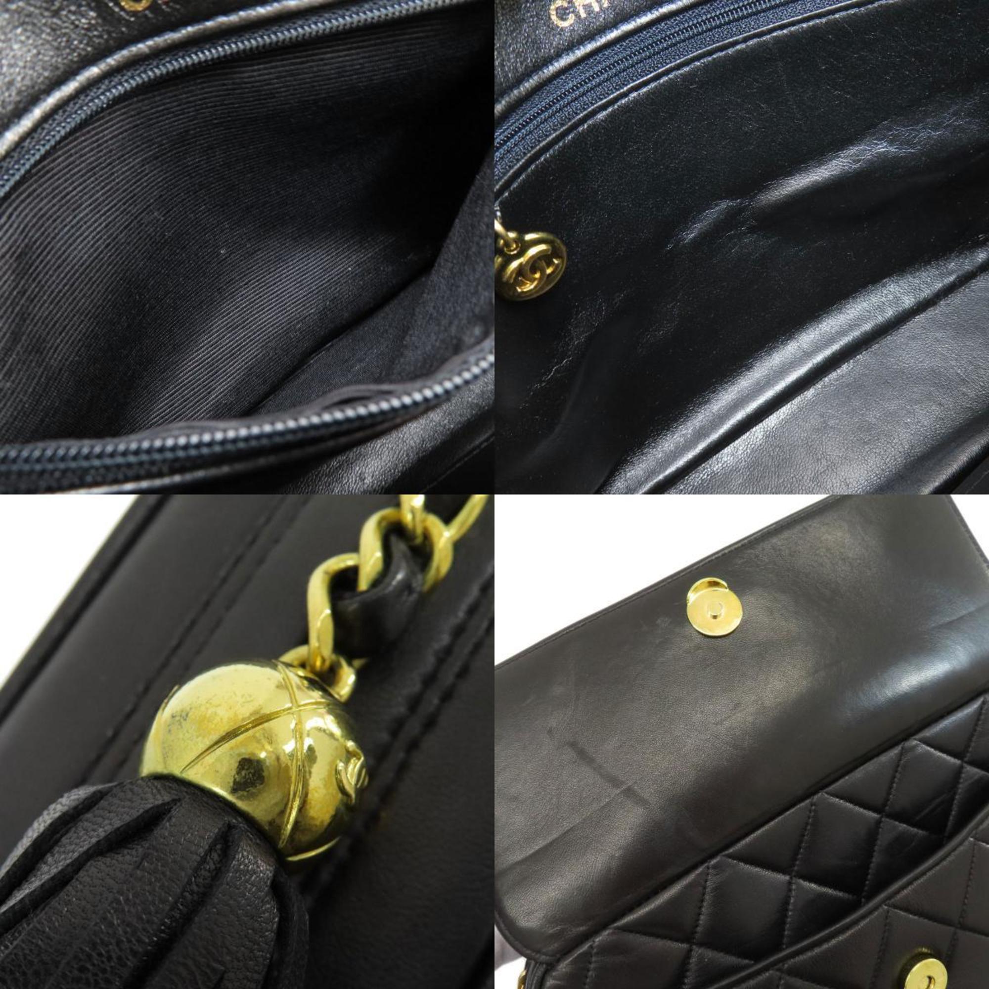 Chanel Classic Quilted Leather Shoulder Bag
