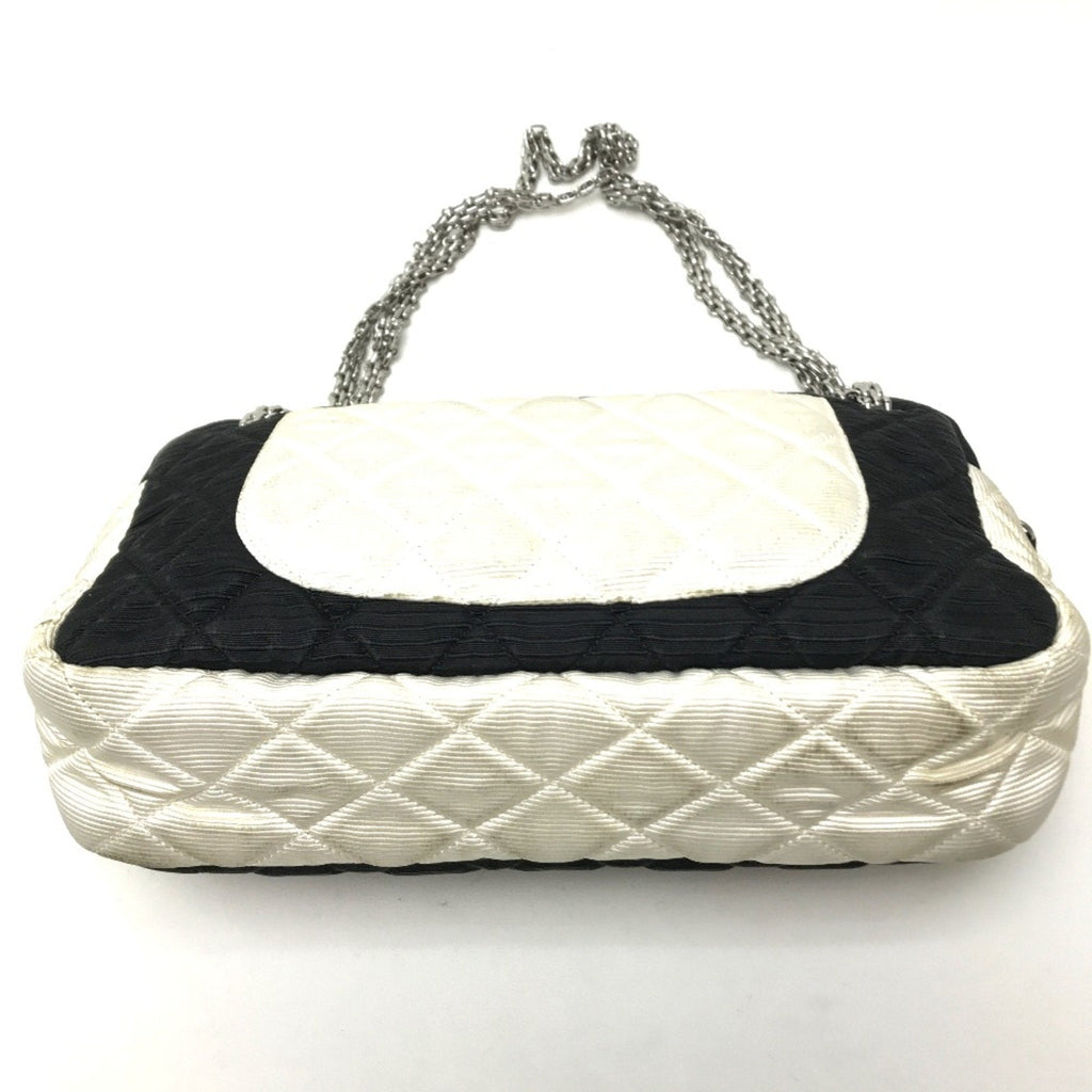 Chanel Quilted Chain Bag Classic Flap