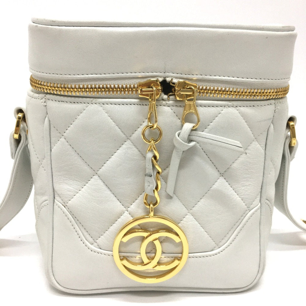 Chanel Vintage Quilted Leather Box Bag