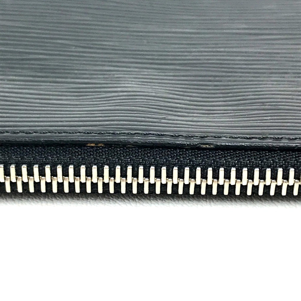 Zippered Leather Clutch Pochette Style