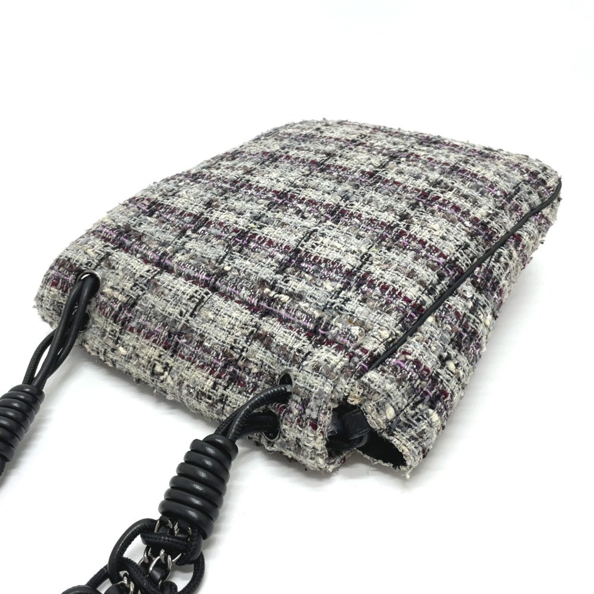 Chanel Tweed Chain Bag Model Tweed