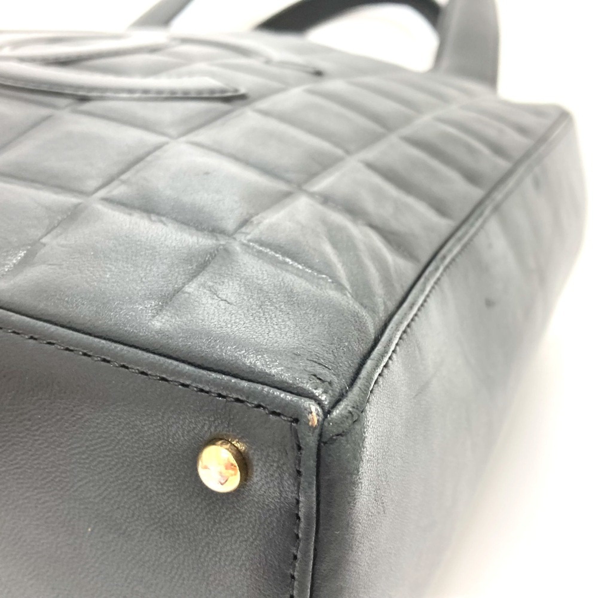 Chanel Quilted Tote Bag Classic Style