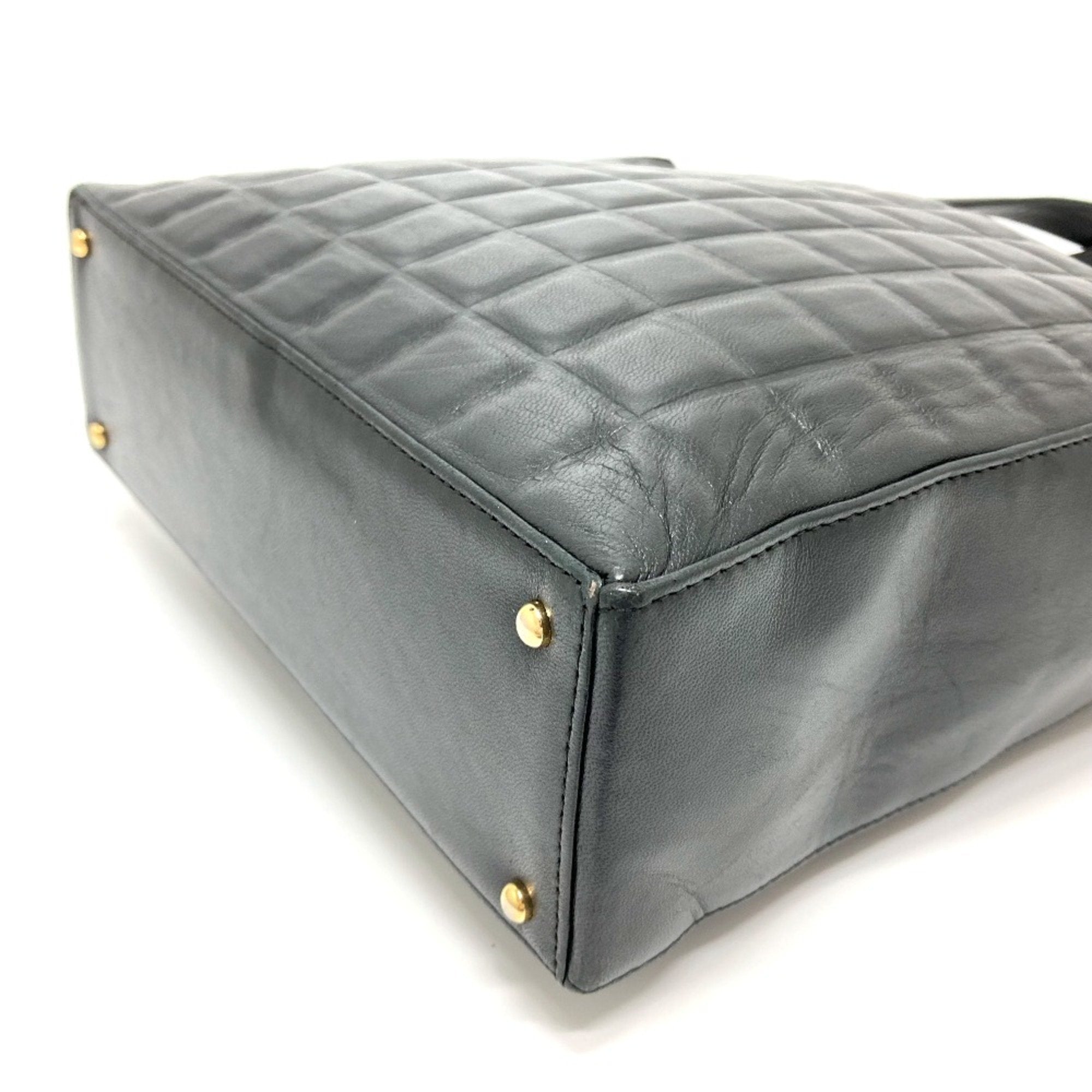 Chanel Quilted Tote Bag Classic Style