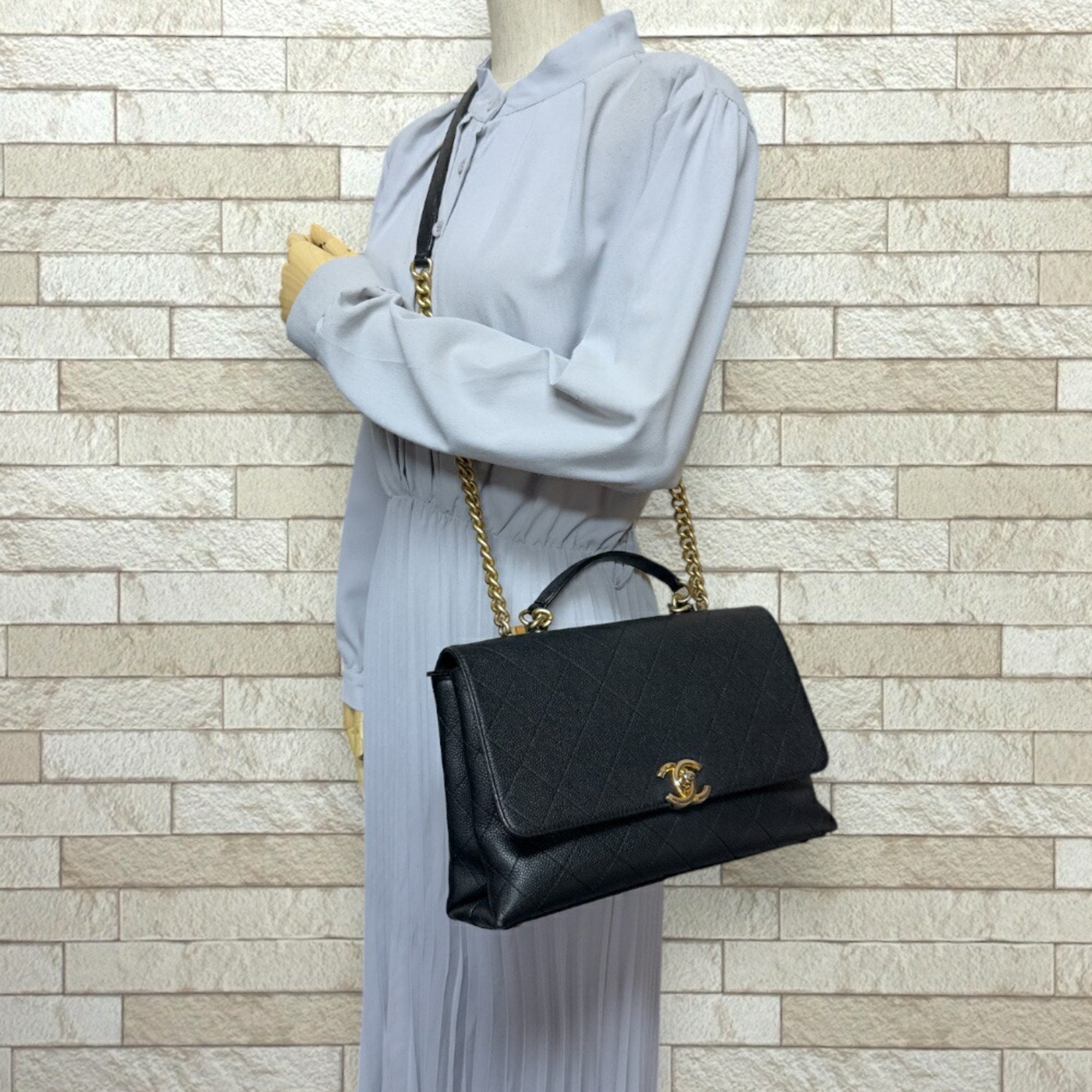 Chanel Chanel 19 Medium Flap Bag