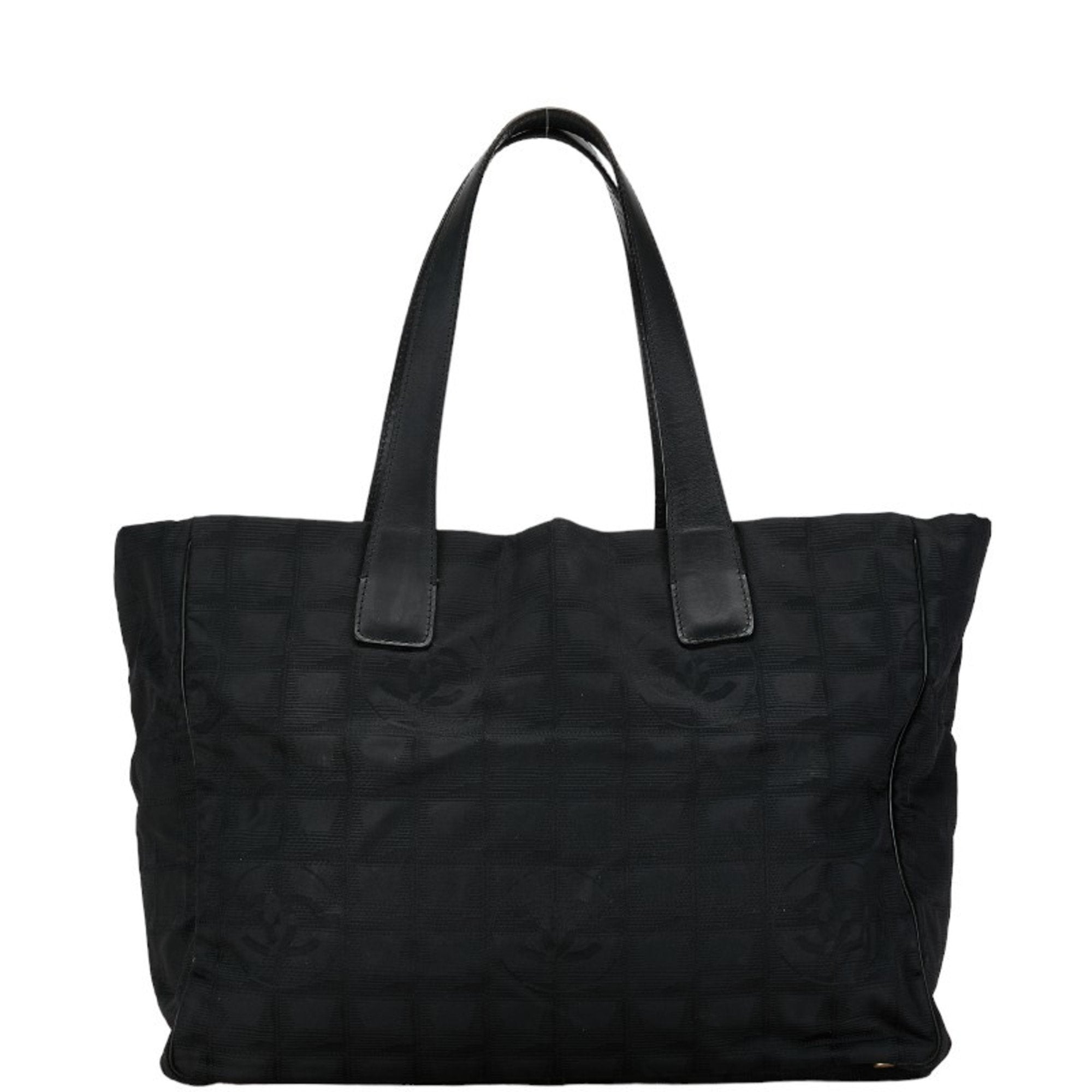 Chanel Quilted Tote Bag Model Black Tote