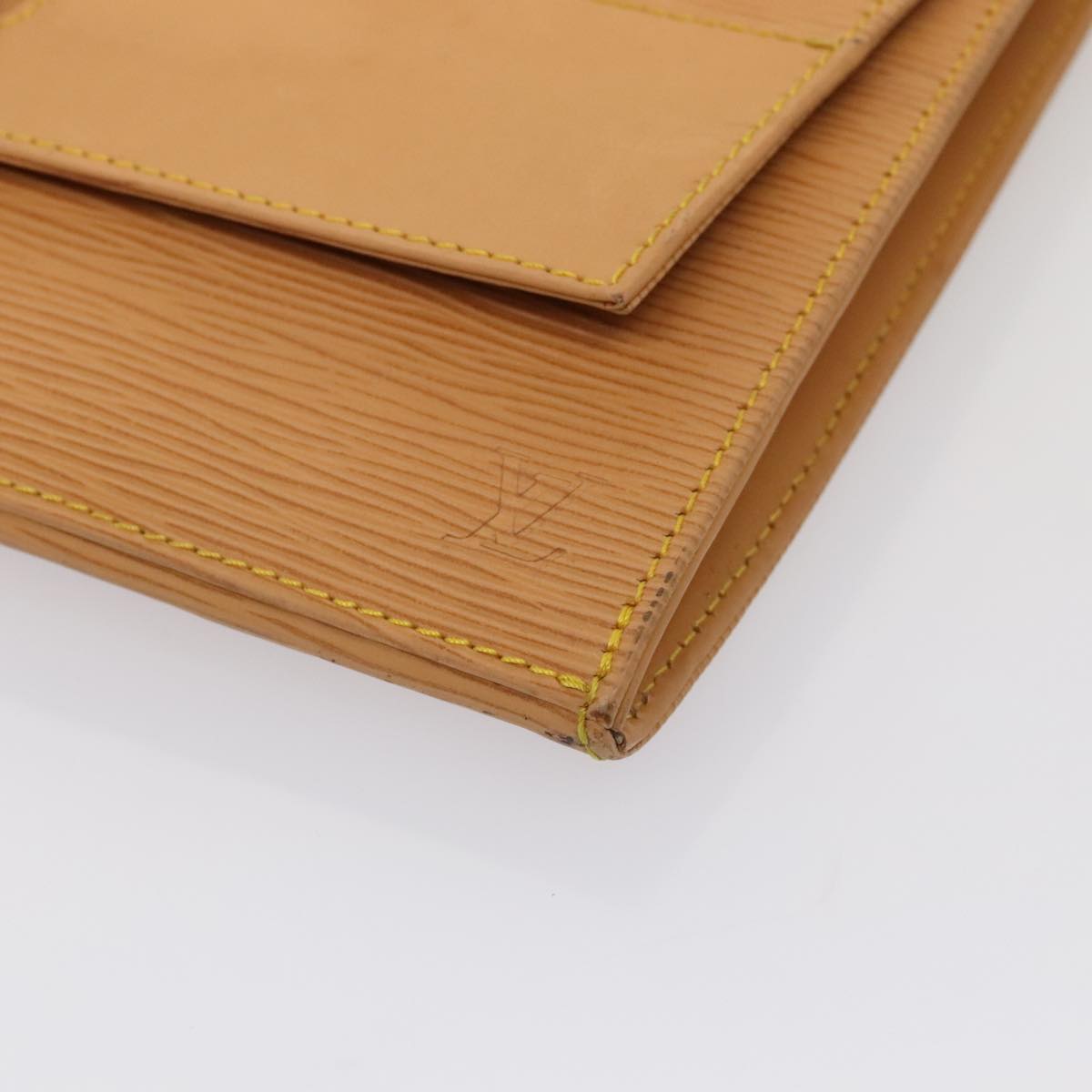 Epi Leather Clutch Dring Closure