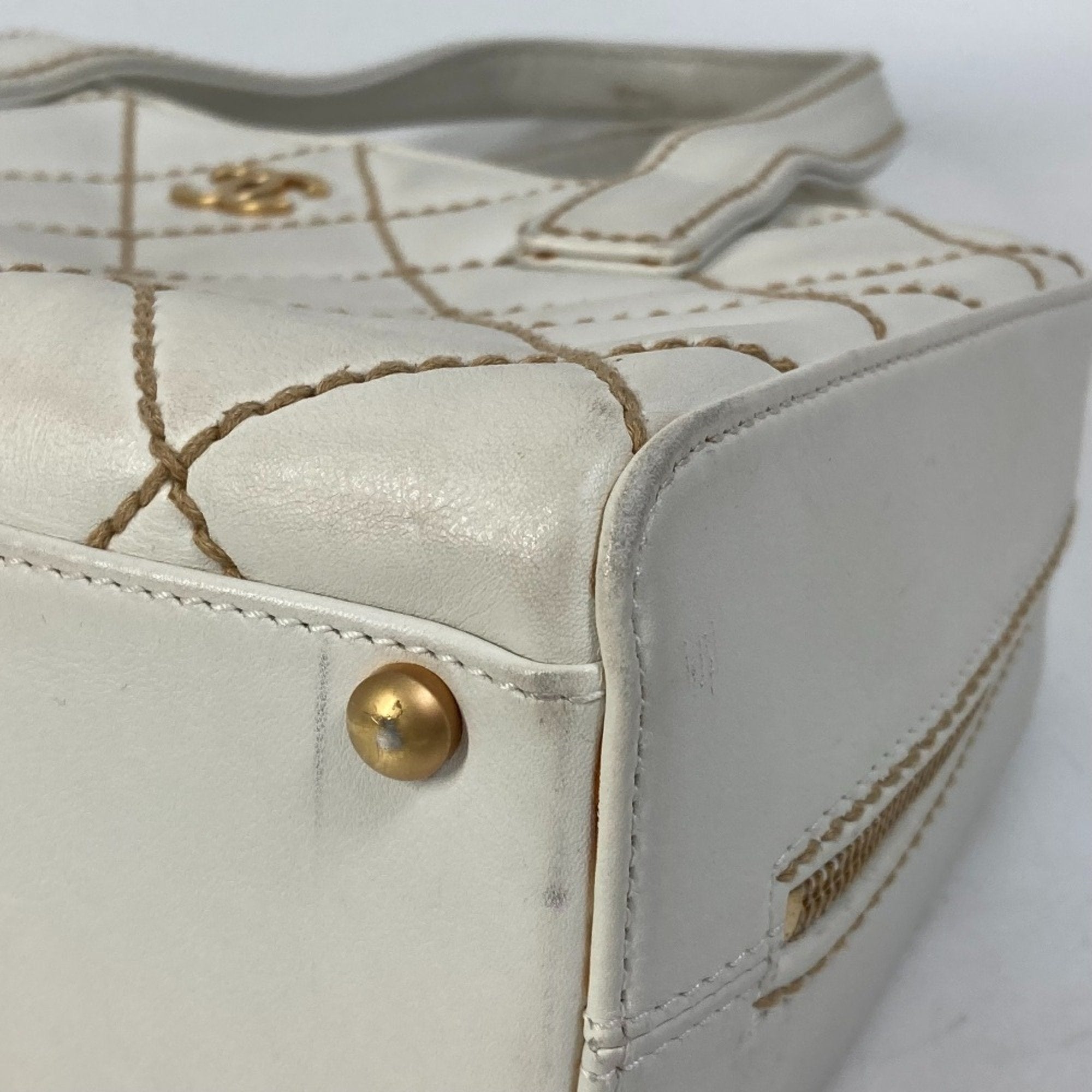 Chanel Classic Quilted Handbag Diamond Stitch