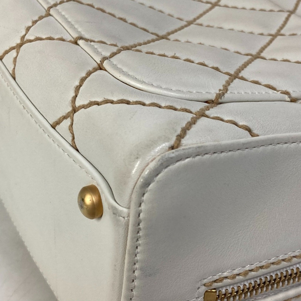 Chanel Classic Quilted Handbag Diamond Stitch
