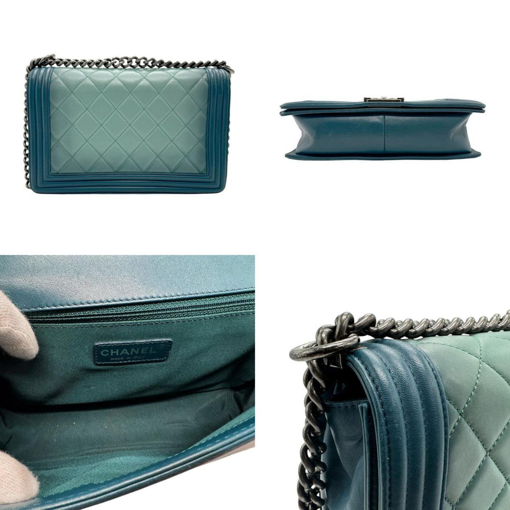 Chanel Boy Chanel Shoulder Bag A67086