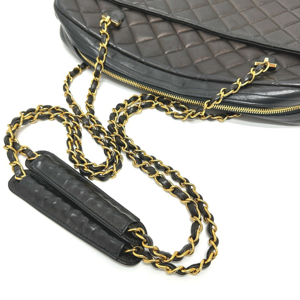 Chanel Classic Jumbo Shoulder Bag