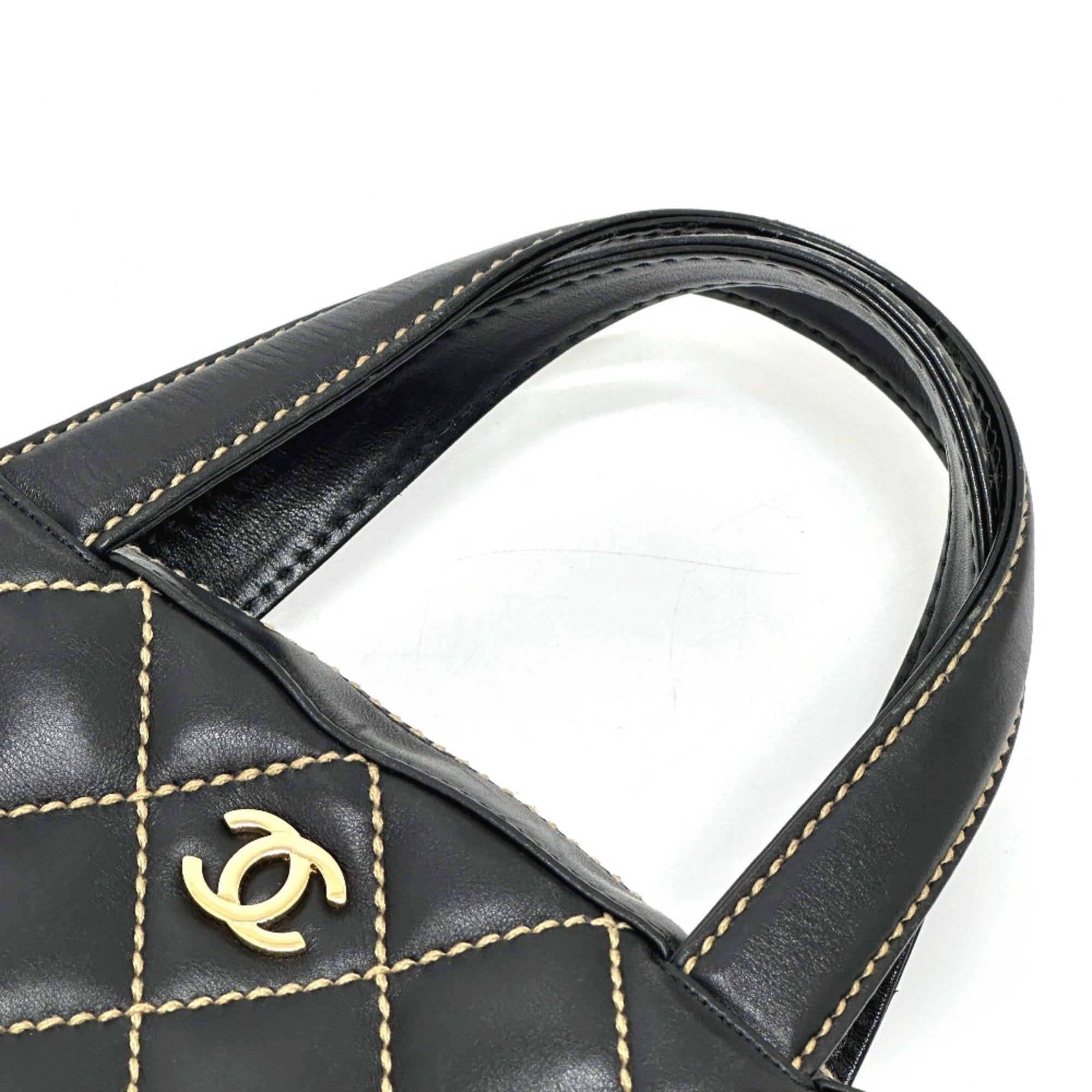 Chanel Quilted Leather Handbag Diamond Style