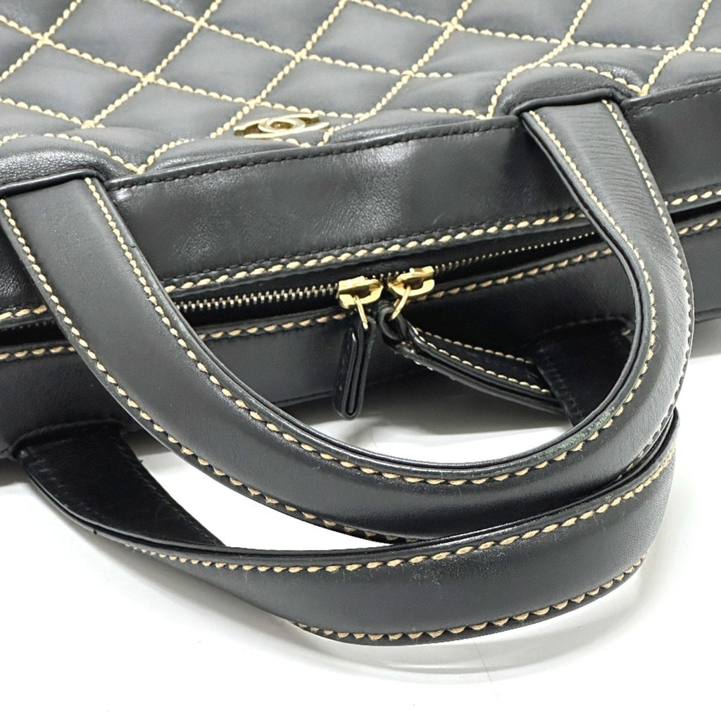 Chanel Quilted Leather Handbag Diamond Style