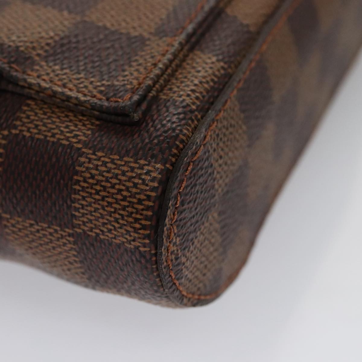 Damier Azur Hip Belt Bag  N40255 Model