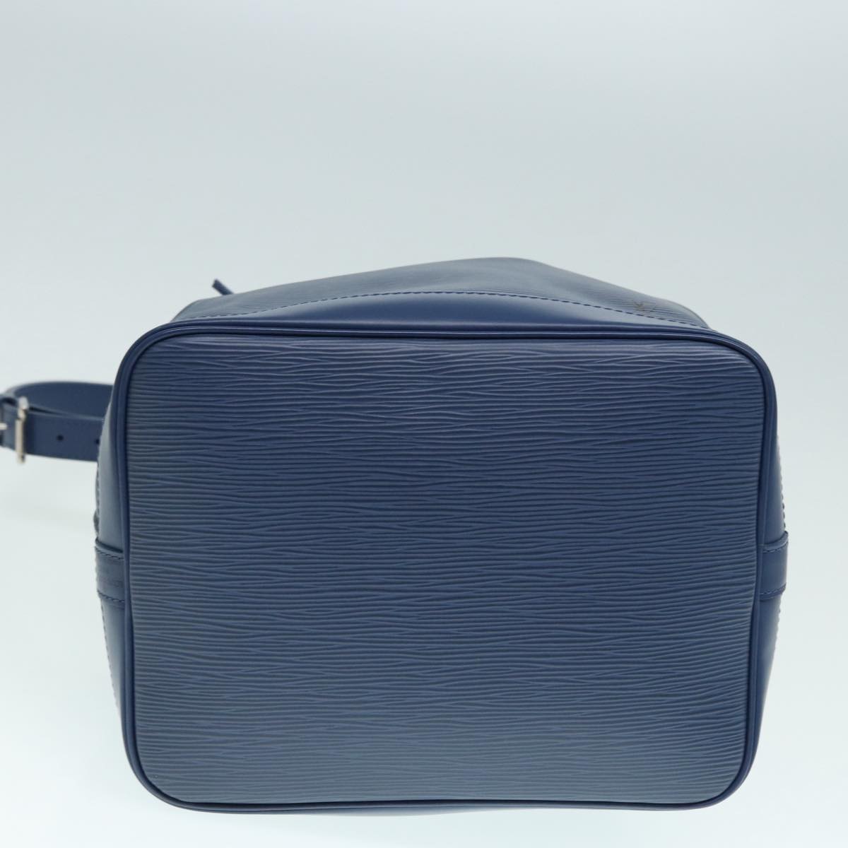 Noe Bucket Bag M42224 Style