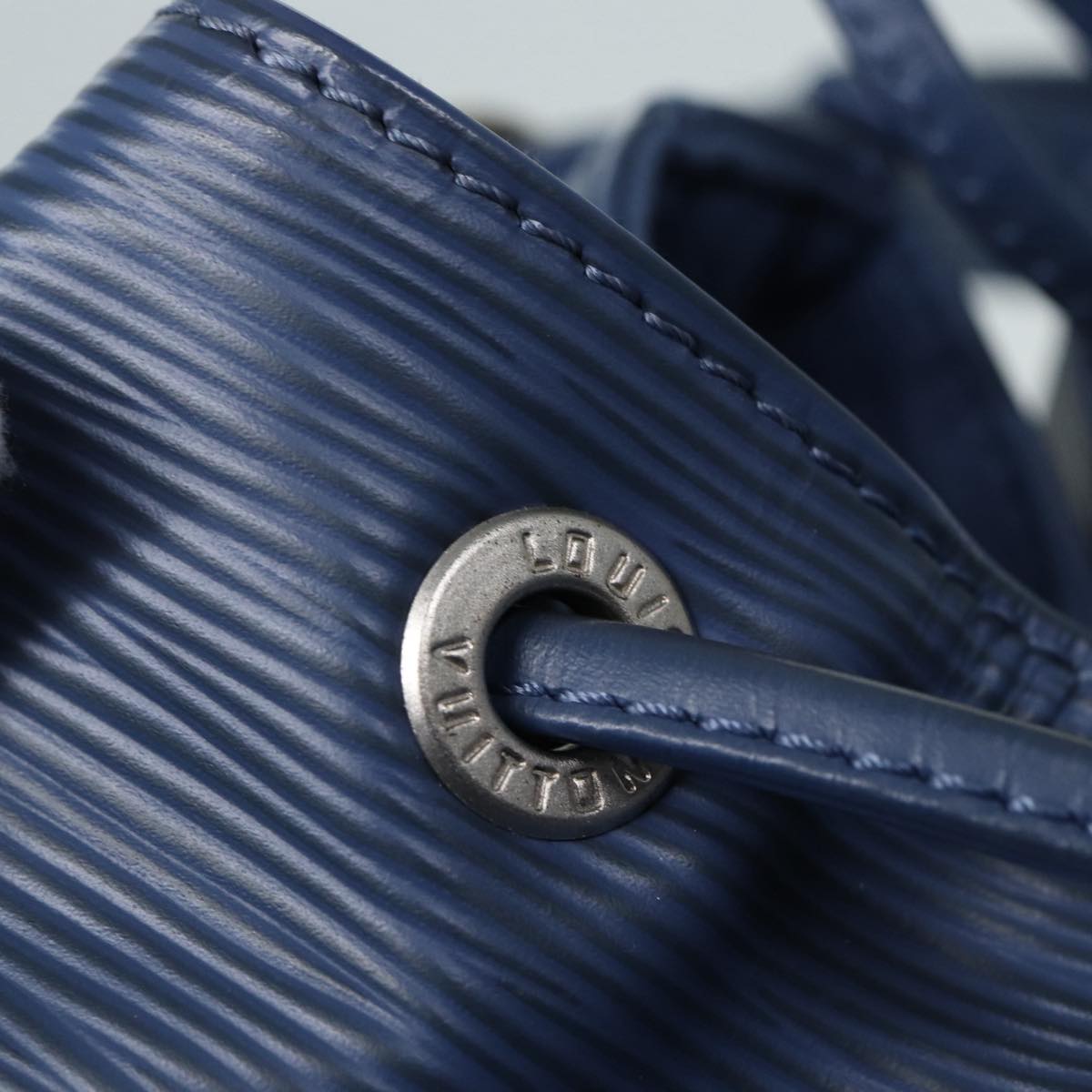 Noe Bucket Bag M42224 Style