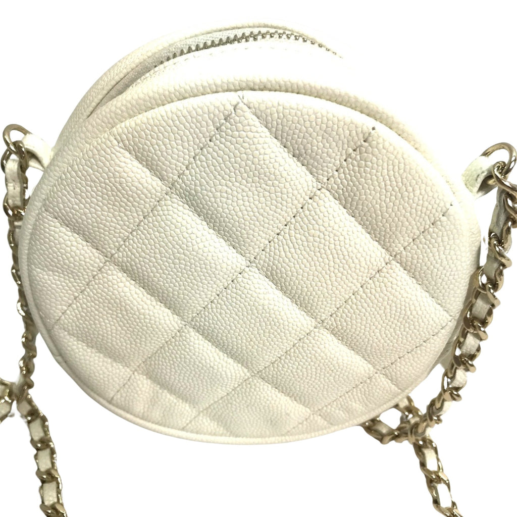 Chanel Round Chanel Bag A33814