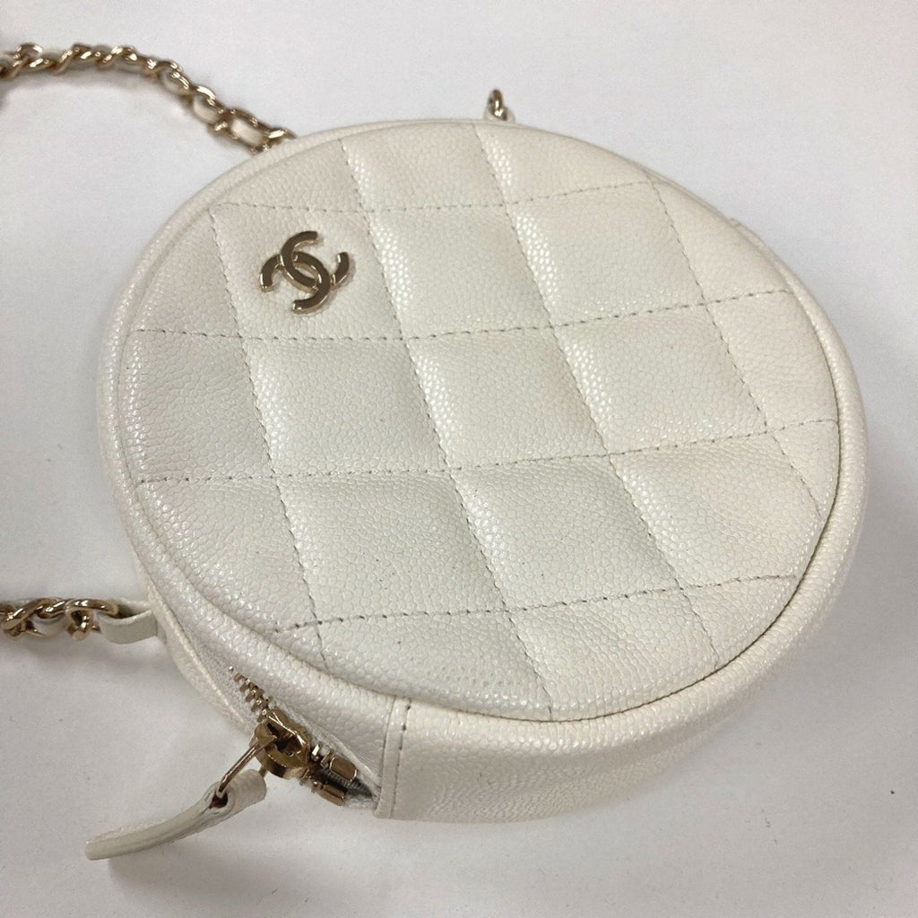Chanel Round Chanel Bag A33814