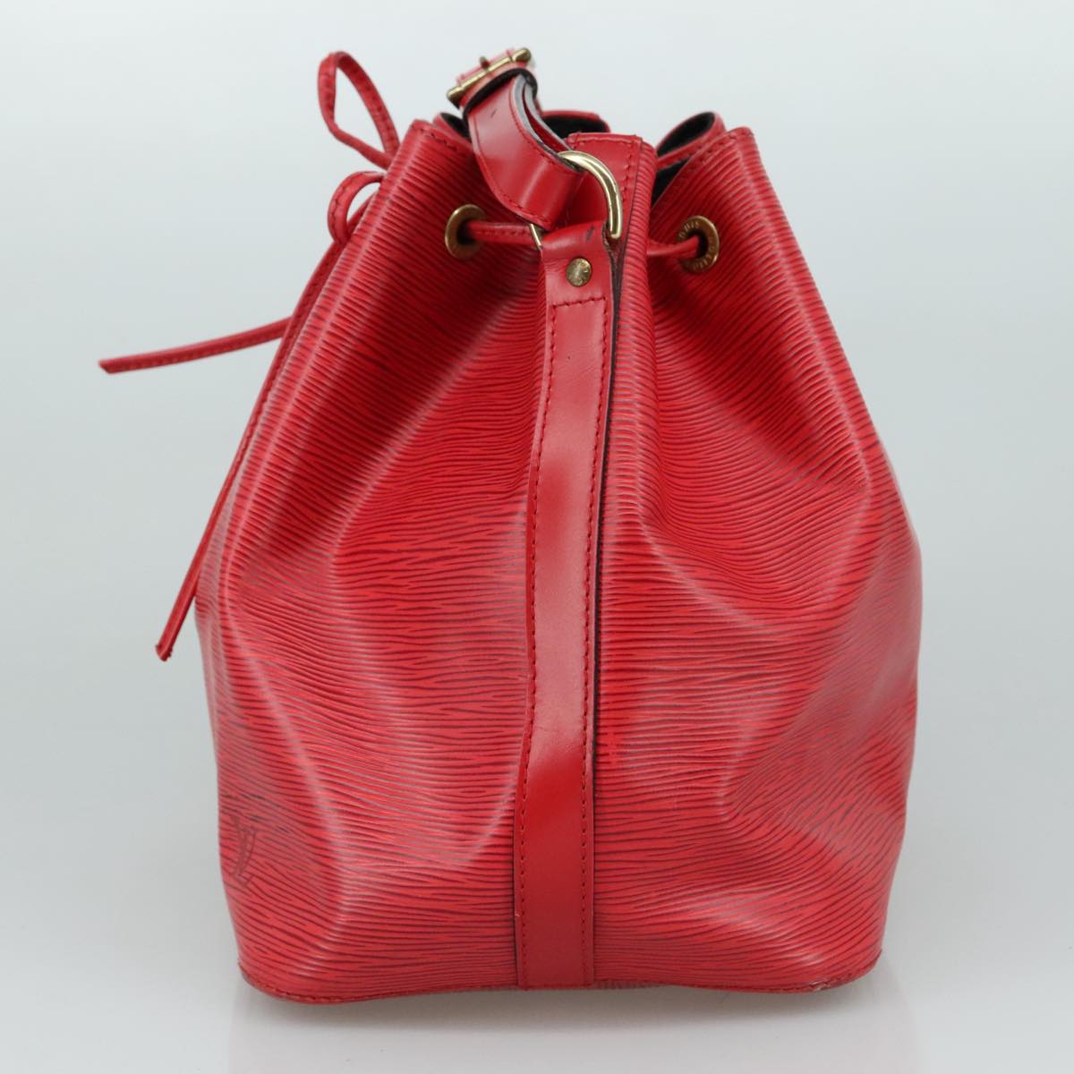 Classic Leather Shoulder Bag with Adjustable Strap
