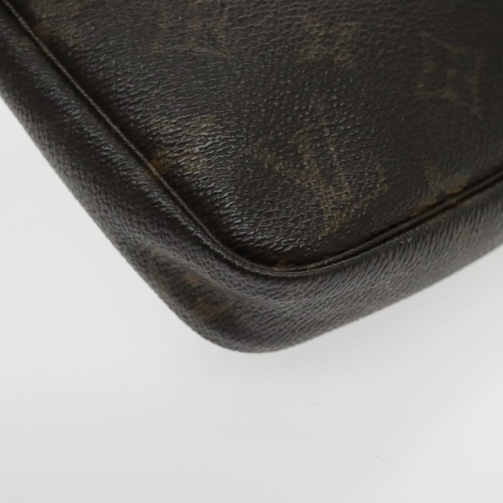 Pochette Monogram Clutch