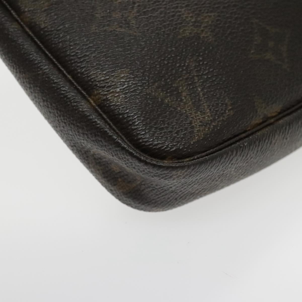 Pochette Monogram Clutch