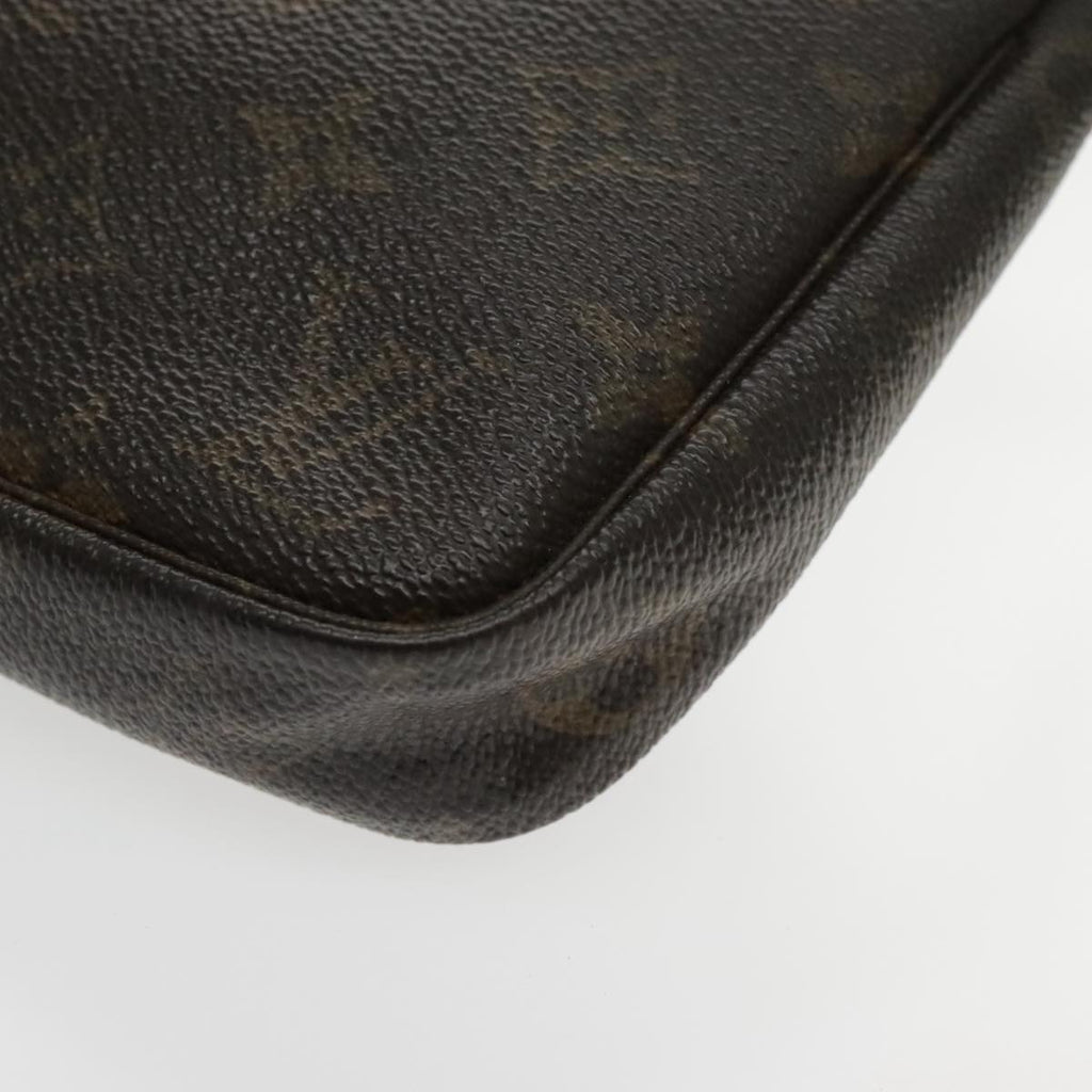 Pochette Monogram Clutch
